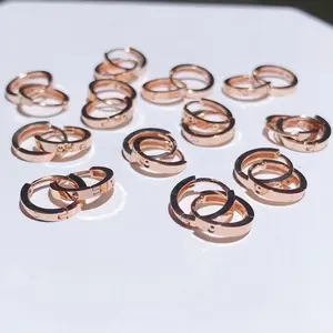 Серьги-кольца huggie из розового золота, 18 карат