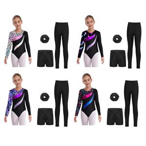 Tenue de gymnastique, patinage artistique et danse pour filles de 6 à 14 ans : justaucorps avec short, leggings et bandeau pour spectacles et entraînements de danse décontractés - Product Image 1