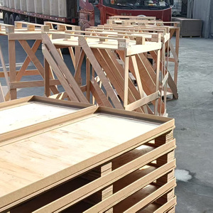 กล่องไม้อัดพร้อมหัวเข็มขัดสายรัดเหล็กแบบถอดได้ ขนาด 900x550x700 มม. บรรจุภัณฑ์แบบกำหนดเองได้ - Product Image 2