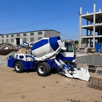 Mini-bétonnière autochargeante économique avec trémie pour le mélange et le coulage sur site de petits travaux d'ingénierie