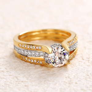 Anello Vintage a Forma di Ponte ad Arco Bicolore Design Classico per Donne - Product Image 3