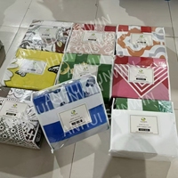 Vente flash : 8 pièces de draps de lit en stock, ensemble de draps de lit de luxe sur mesure, ensemble de literie king size avec rideaux
