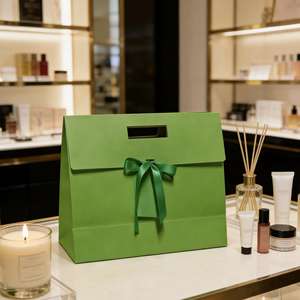 Bolsas de Papel Ecológicas Impresas Personalizadas con Asas Troqueladas y Cintas, Ideales para Empacar Perfumes, Accesorios y Regalos - Product Image 6