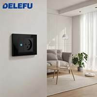 Interrupteur mural intelligent WiFi DELEFU Tuya avec prise de type H israélienne 16A, panneau en verre trempé, commande à distance par application, prise de courant