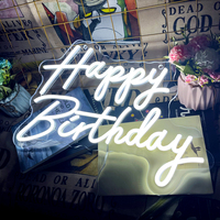 Anpassbare Schnelle Lieferung LED-Neonschild Weiß 'Happy Birthday' für Büros, Geschäfte, Zuhause, Hotels, Taxis, Autos, Bars, Einkaufszentren mit DC-Stecker und Fernbedienung