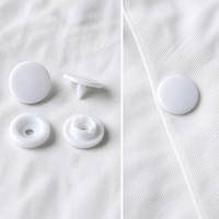 Boutons-pression en plastique POM écologiques T09, couleurs personnalisées, 4 parties, pour barboteuses de bébé, accessoires vestimentaires, directement de l'usine