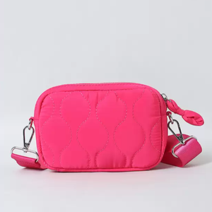 Mini ceinture pour enfants personnalisée <span class=keywords><strong>sac</strong></span> <span class=keywords><strong>banane</strong></span> rose vif pour filles <span class=keywords><strong>sac</strong></span> à bandoulière <span class=keywords><strong>matelassé</strong></span> pour enfants - Product Image 4