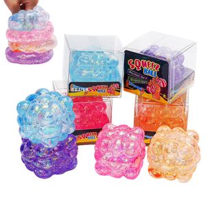 ของเล่นบีบลดความเครียด รูปทรงลูกบาศก์สีทอง ผงมอลโทส เนื้อนุ่ม TPR ยืดหยุ่นคืนรูปช้าๆ ขายส่งจากโรงงาน กำลังเป็นที่นิยม - Product Image 3