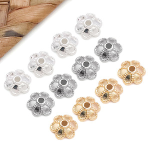 จี้รูปดอกไม้หกกลีบ โลหะผสมสังกะสีชุบ สำหรับทำเครื่องประดับ DIY ขนาดกลาง สำหรับทำสร้อยข้อมือแบบสร้างสรรค์ - Product Image 1