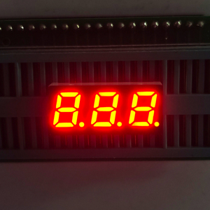 Display LED de 3 Dígitos e 7 Segmentos de 0,28 Polegadas com Luz Vermelha para Contadores de Alarme de Precisão Industrial Mini, Medidores de Corrente e Painéis de Automação - Product Image 2