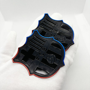 Parches holográficos 3D suaves termoadhesivos con logotipo personalizado OEM, etiquetas <span class=keywords><strong>de</strong></span> <span class=keywords><strong>ropa</strong></span> <span class=keywords><strong>de</strong></span> marca a la moda para sombreros y insignias <span class=keywords><strong>de</strong></span> TPU <span class=keywords><strong>de</strong></span> material <span class=keywords><strong>de</strong></span> goma - Product Image 2
