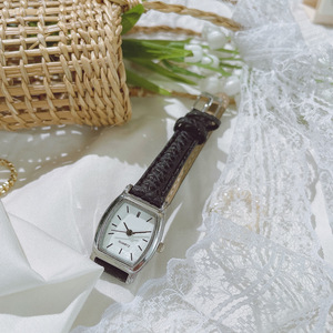 Simple and unique retro Harajuku style student boys' and girls' quartz <b>watch</b> for <b>couples</b> - Product Image 5