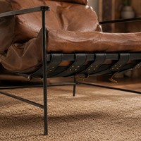 Fauteuil lounge moderne en cuir véritable avec pieds en bois - Meubles durables pour salon et salle à manger