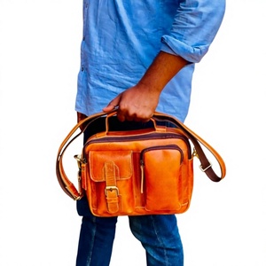 Sac bandoulière de luxe vintage en cuir véritable imperméable pour homme - Durable, léger, pour usage quotidien et extérieur - Product Image 1