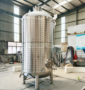 Cuve de fermentation <span class=keywords><strong>en</strong></span> acier inoxydable de 2000 L pour vin mousseux avec enveloppe à plaques convexes et concaves, utilisable dans les vignobles, brasseries et caves à vin - Product Image 3