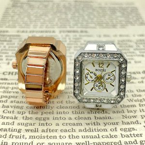 Reloj de Anillo al por Mayor, Precio de Fábrica, Logotipo Personalizado, Esfera Digital Cuadrada, Correa Elástica de Acero Inoxidable, Mini Reloj de Dedo de Cuarzo para Parejas - Product Image 3