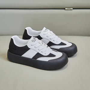 Nuevos zapatos blancos pequeños de verano para mujer, suela gruesa, calzado versátil, zapatillas deportivas informales para estudiantes pequeños para mujer - Product Image 4