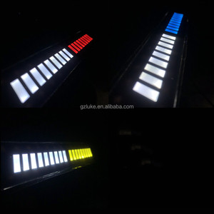 Emblème de calandre de voiture personnalisé avec logo <span class=keywords><strong>lumineux</strong></span>, lumières décoratives LED, accessoires extérieurs universels - Product Image 6