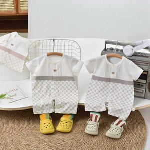 Combinaison à manches courtes pour bébé, combinaison pour nouveau-né, combinaison triangulaire en coton pour garçon, douce pour la peau - Product Image 1