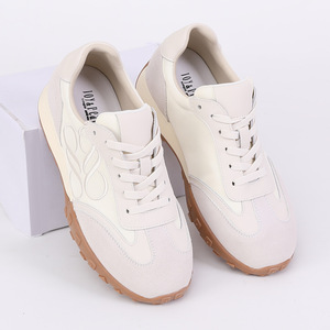 Nouvelles chaussures de marche vintage de printemps à semelle plate et lacets ajustables, chaussures de sport et décontractées polyvalentes multicolores, à carreaux. - Product Image 2