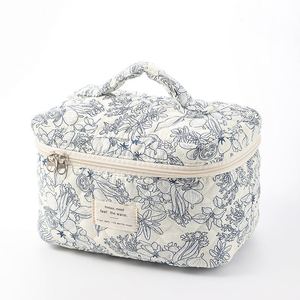 Sac à cosmétiques portable grande capacité, petit motif floral, rangement, transport, matelassé, Oxford, bohème, fermeture éclair, fermoir, fleurs mignonnes, <span class=keywords><strong>voyage</strong></span> - Product Image 5