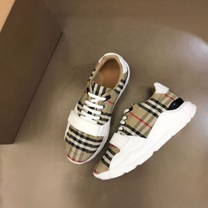 Chaussures de sport en toile de haute qualité en gros, chaussures décontractées de luxe à semelle épaisse pour hommes et femmes, idéales pour l'extérieur - Product Image 4
