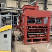 Machine à fabriquer des blocs de béton entièrement automatique QT5-15 pour le marché africain