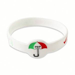 กำไลข้อมือยางแฟชั่นแบบกำหนดเอง โรงงานผลิต OEM รับทำโลโก้ตามสั่ง สายรัดข้อมือซิลิโคน - Product Image 2