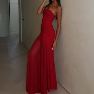 Nouvelle Collection Robes Élégantes Ajustées Sans Bretelles Dos Nu en Tissu Plissé pour Femme - Product Image 1