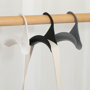 Colgador de ganchos multifuncional para almacenamiento en armario, organizador de ropa, diseño de un solo gancho, accesorio de organización, blanco, gris, negro - Product Image 1