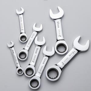 Clé multi-cliquet de qualité supérieure, disponible en plusieurs tailles - Product Image 2