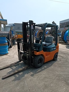 Chariot élévateur Toyota 7FD20 d'occasion du Japon à bas <span class=keywords><strong>prix</strong></span>, en excellent état, 2 tonnes, avec déplacement latéral et livraison rapide - Product Image 3