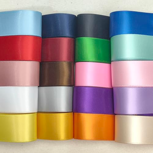 Cinta de Raso Lisa Blanca de Doble Cara de 4 cm (1.5 Pulgadas) en 196 Colores Sólidos, 100 Yardas por Rollo, Disponible en Fábrica - Product Image 3