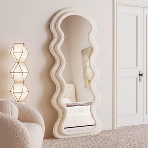 <span class=keywords><strong>Specchio</strong></span> a Figura Intera 63"x24" con Design Ondulato e Arcuato, Montabile a Parete o da Appoggiare, Cornice in Legno Rivestita in Flanella per Camera da Letto - Product Image 1