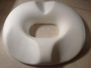 Cojín de Asiento en Forma de Donut para Embarazadas, Cojín de Asiento Terapéutico de Espuma Viscoelástica en Forma de Donut, Suministro de Fábrica - Product Image 2