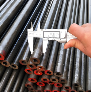 Tubería de Acero Aleado sin Costura de Alta Precisión - GB, Pared Gruesa, Resistente a Altas Presiones, Superficie Fosfatada Negra, Corte y Doblado - Product Image 3