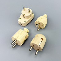 Gelbes Gehäuse Deutscher Netzstecker 250V 16A Wiederverbindbarer EU-Standardstecker 2P+E Abnehmbarer Elektrischer Verbinder