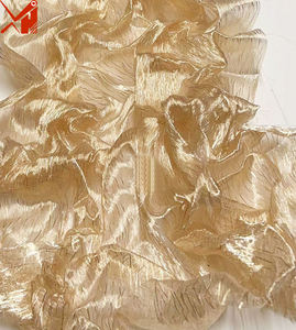 Tela Metálica Artística con Patrón de Ondas - Panel Decorativo Ignífugo para Interiores de Casas de Lujo y Fondos Arquitectónicos - Product Image 2