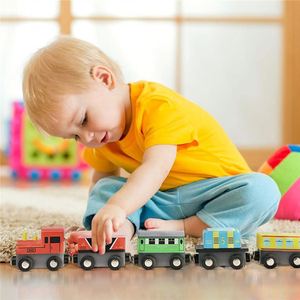 Juego de 12 Mini Vehículos de Madera para Niños Pequeños, Bebés y Recién Nacidos, Camiones de Juguete para Empujar - Product Image 3