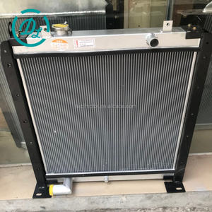 Radiateur et réservoir d'eau pour excavatrice EexcavaStart CLG908 – Noyau en aluminium durable, refroidissement efficace, garantie 1 an – Marque - Product Image 3