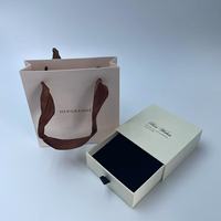 Boîtes à bijoux noires personnalisées de luxe, étiquette privée, emballage cadeau élégant, commande en gros, papier recyclé écologique, livraison rapide
