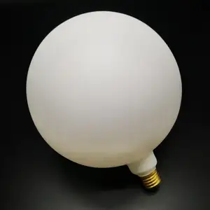 Venta caliente lechoso Shell G95 Global lechoso 3,5 W LED filamento bombilla blanco cálido regulable
