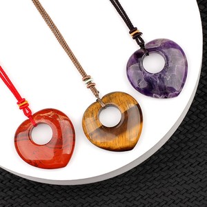Hot Selling Multi-Color Natural Crystal Stone Heart-Shaped Pendant Amethyst <strong>Quartz</strong> Necklace DIY Love Style Classical <strong>Party</strong> Gift - Product Image 3