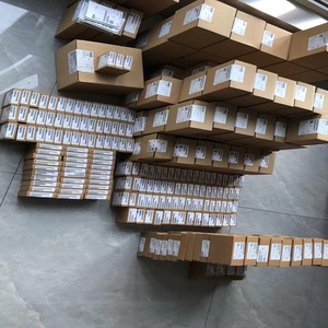 โมดูลอินพุตดิจิตอล Siemens Em221cn รุ่น 6es7 221 1bh22 0xa8 8 I/O IP54 สำหรับระบบอัตโนมัติทางอุตสาหกรรม - Product Image 1