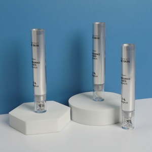 Tube de crème pour les yeux argenté avec logo personnalisé, tête de brosse massante en acier inoxydable, emballage cosmétique vide en plastique souple à presser pour soins de la peau - Product Image 2