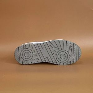 Sneakers de luxe pour hommes en cuir de crocodile 100% |   Chaussures plateforme jaune néon avec coussin d'air confortable - Product Image 3