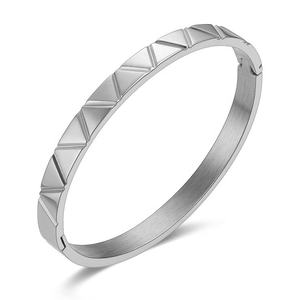 18K altın kaplama paslanmaz çelik takı manşet bileklik bilezik kadınlar için altın renk basit Punk <span class=keywords><strong>Viking</strong></span> bilezik BD192009 - Product Image 1