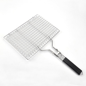 Grille de barbecue pliable d'extérieur, outils de barbecue, pinces à aliments en acier inoxydable et manches en bois, pinces à poisson, grille de barbecue amovible - Product Image 6