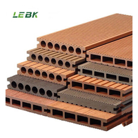 Plancher en WPC, fabrication directe d'usine, écologique, imperméable, rectangulaire, aspect bois moderne, système d'assemblage par clips, taille personnalisée, OEM