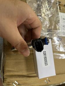 02615-00023 Hoge Kwaliteit Brandstof Injector 0261500023 Inyector Voor Alfa Romeo Brera 2006 <span class=keywords><strong>2</strong></span>.<span class=keywords><strong>2</strong></span> - Product Image 3